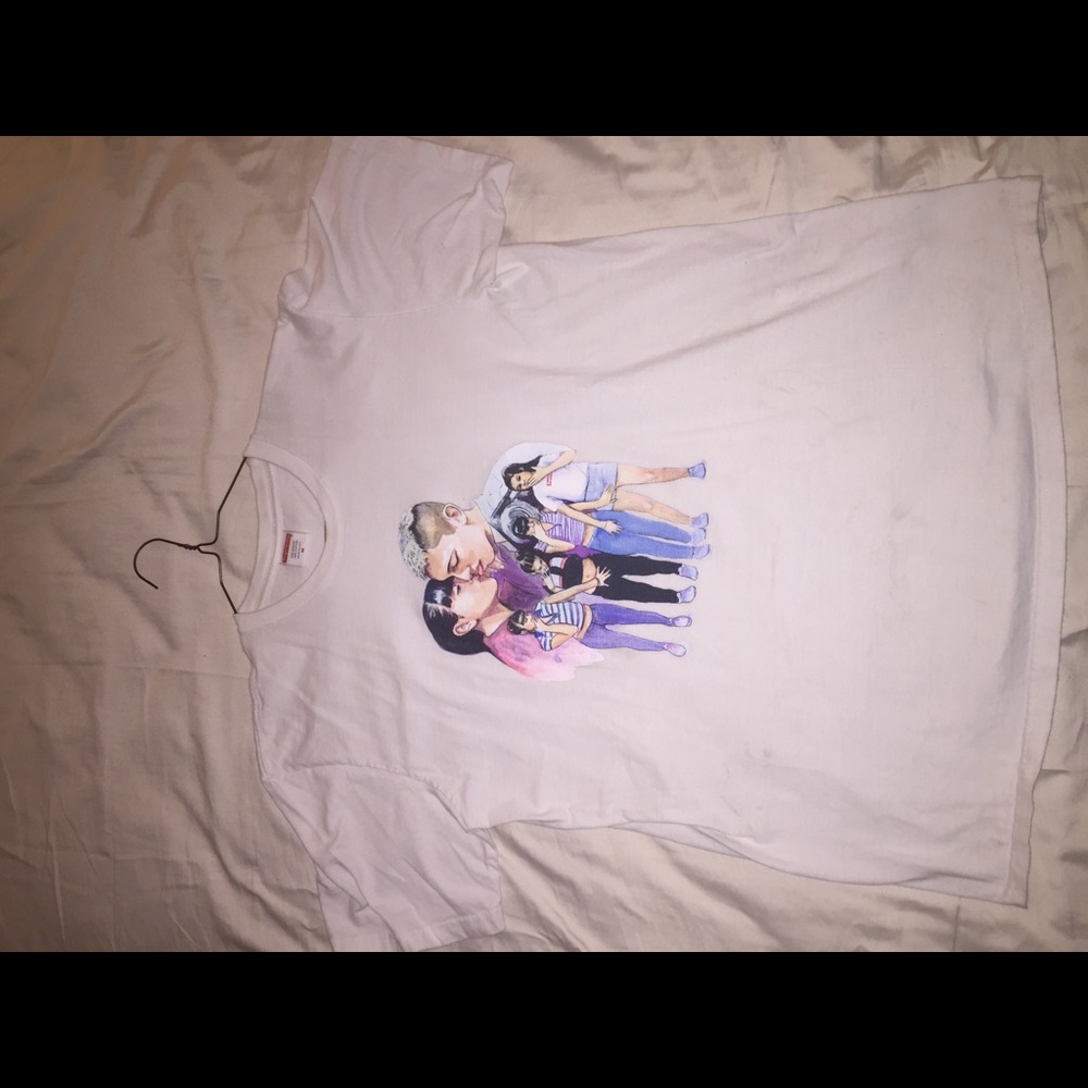 Supreme Kiss Tee